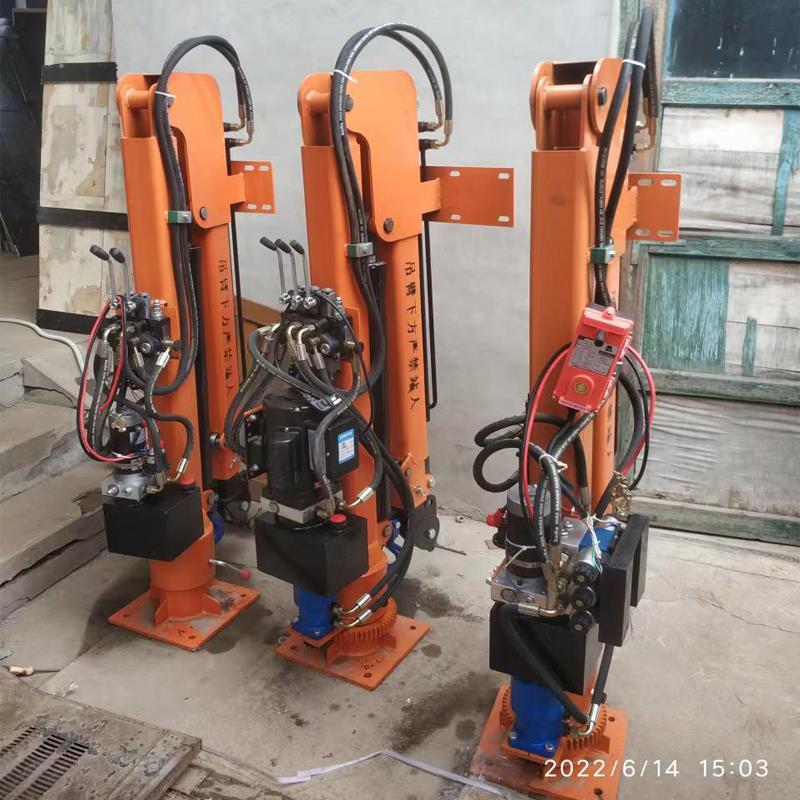 石家庄市重汽蓝牌随车吊 3.2吨 国六动力强 液压驱动 农用自卸起重机